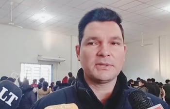 Emmanuel Cuevas hizo su última participación este martes en la entrega de becas a los estudiantes de Ñeembucú.