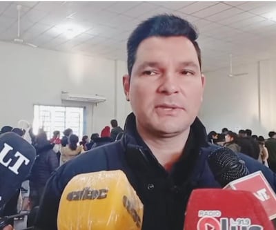Emmanuel Cuevas hizo su última participación este martes en la entrega de becas a los estudiantes de Ñeembucú.