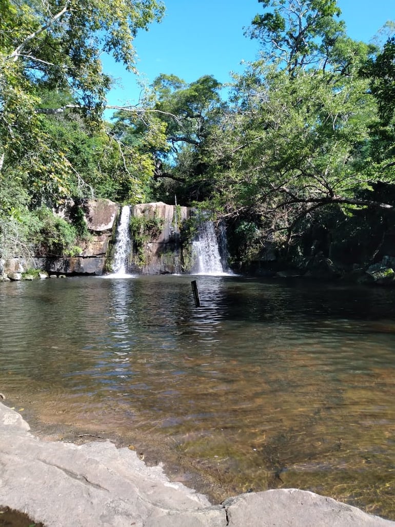 Las lluvias persistentes impiden el acceso a los saltos de Ybycuí y Sapucái.