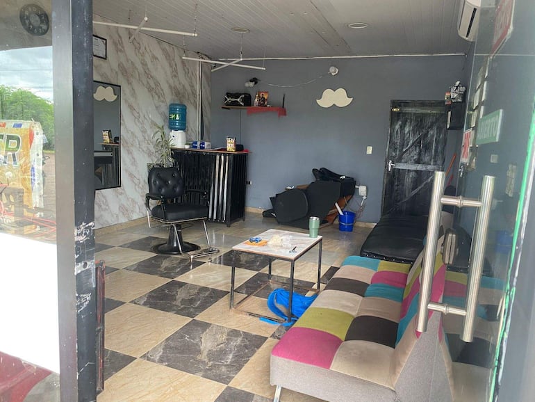 Villa Hayes: detienen a un hombre que “peló” una barbería y recuperan todo lo robado