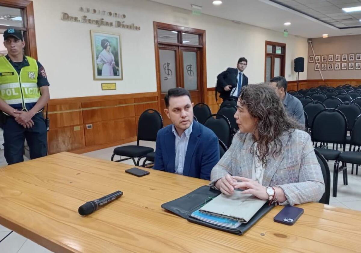 Un Tribunal resuelve hoy la sentencia al exsenador cartista Hernán Rivas