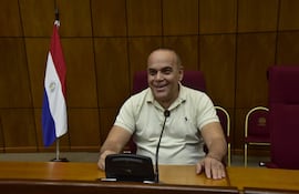 El presidente del Congreso obtuvo la desestimación de la denuncia en su contra.