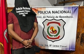 Un ciudadano de nacionalidad peruana fue detenido por la Policía Nacional tras protagonizar un violento hecho de violencia familiar