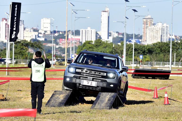 La experiencia off-road de los nuevos SUV de Jetour se realizaron en un circuito de prueba exclusivo.