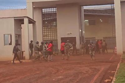 Los primeros cinco internos fueron trasladados de la Penitenciaría Regional de Ciudad del Este.