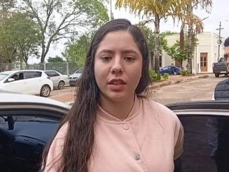 Samira Espínola, hija del candidato a la intendencia Moisés Espínola (ANR-HC).