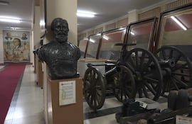 Museo del Ministerio de la Defensa, donde se encuentran los trofeos de guerras devueltos por los países implicados en la Guerra de la Triple Alianza.
