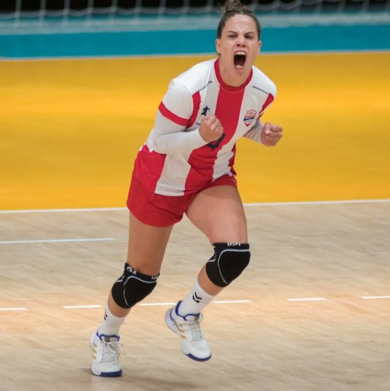 Fernanda Insfrán (25 años) marcó 17 goles con las Guerreras.