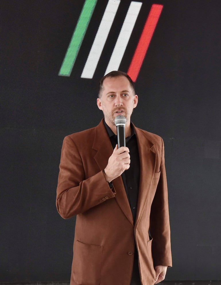 El gerente de Marketing de Grupo Garden, Emiliano Remonato, durante la presentación del edificio corporativo de FIAT.