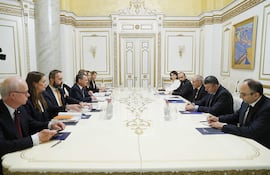 Armenia y Azerbaiyán concluyeron las negociaciones de paz para poner fin a más de cuatro décadas de conflicto.