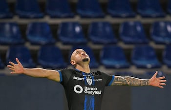 El paraguayo Carlos González Espínola (33 años) contribuyó con el triunfo de Independiente del Valle con un gol, el sexto que marca de cabeza en la competencia continental.