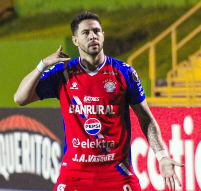 Pedro Federico Báez Benítez (28 años), goleador del Xelajú, en el que también milita el paraguayo Manuel Romero.