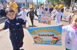Más de 2.400 niños participaron del desfile por el Día Mundial de la Infancia en Pedro Juan Caballero.