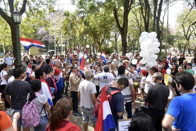 Movimientos civiles y religiosos marcharon el sábado último en contra de la ideología de género y la Transformación Educativa.