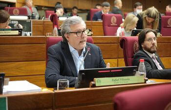 Rafael Filizzola (PDP), anunció de la presentación del proyecto de resolución para que las sesiones de la comisión "antilavado" sean públicas.