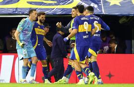 Por la vía de los penales, Boca Juniors pudo superar a Lanús el sábado.