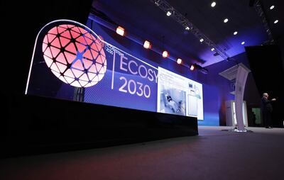 Foro Ecosystems 2030, que se celebra estos días en A Coruña y donde más de medio centenar de ejecutivos de corporaciones como Google, Microsoft, Samsung o IBM se reúnen para mostrar cómo los sectores económicos deben unirse en forma de ecosistemas para adaptarse y anticiparse al futuro.