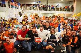 El encuentro reunió a referentes de sectores de izquierda, centro y derecha