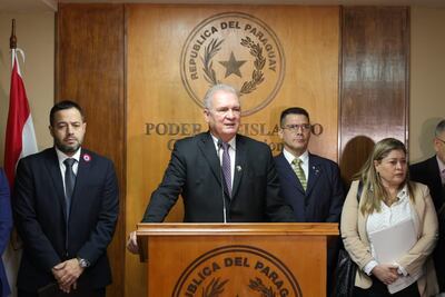 Emiliano Rolón en conferencia de prensa tras reunión con Mesa Directiva del Senado.