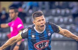 Cris Robert Martínez Escobar (30 años), atacante paraguayo del Huachipato.