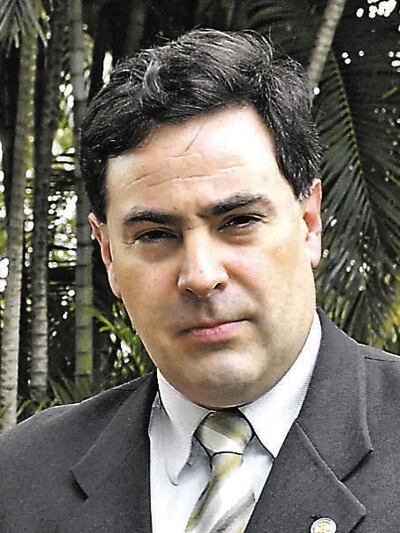 Hugo Estigarribia, exsenador (ANR), dijo que la presentación de un grupo de diputados a la Corte es un delito.