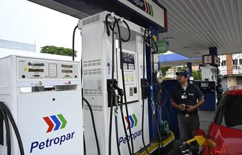 Los precios de los combustibles de Petropar ya provoca un efecto dominó en el mercado.
