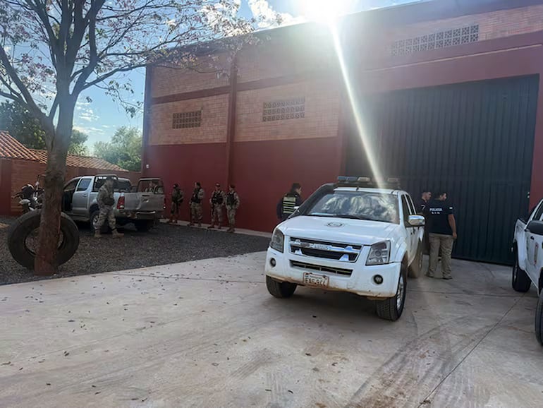 El depósito de Limpio, fue allanado en el marco de la investigación. Es el lugar donde se produjo la contaminación de la carga.