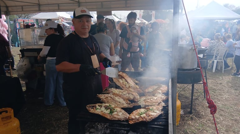 El Puesto de Rincón de mi Gente ofreció pacú a la parrilla.