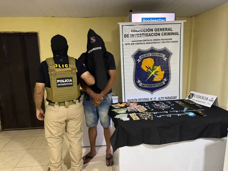 El aprehendido Martín Ortiz Villamayor en el barrio Don Bosco de Fuerte Olimpo.