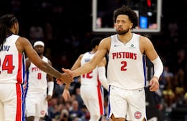 Detroit Pistons reaccionaron a tiempo este viernes para vencer 115-94 a los Cleveland Cavaliers y forzar un séptimo y definitivo partido de esta semifinal de la Conferencia Este de la NBA.