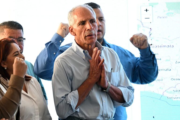 Nasry Asfura, candidato presidencial.