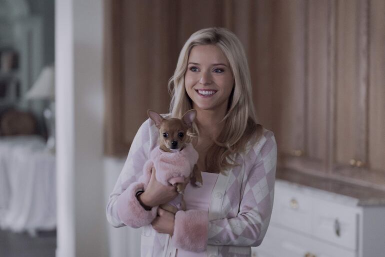 La actriz Lexi Minetree protagoniza 'Elle'.