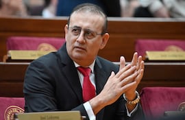 Primera Sesion De Los Nuevos Senadores , Sala de la camara de Senadores
Arcenio Acuña 30-06-23 Erico Galeano