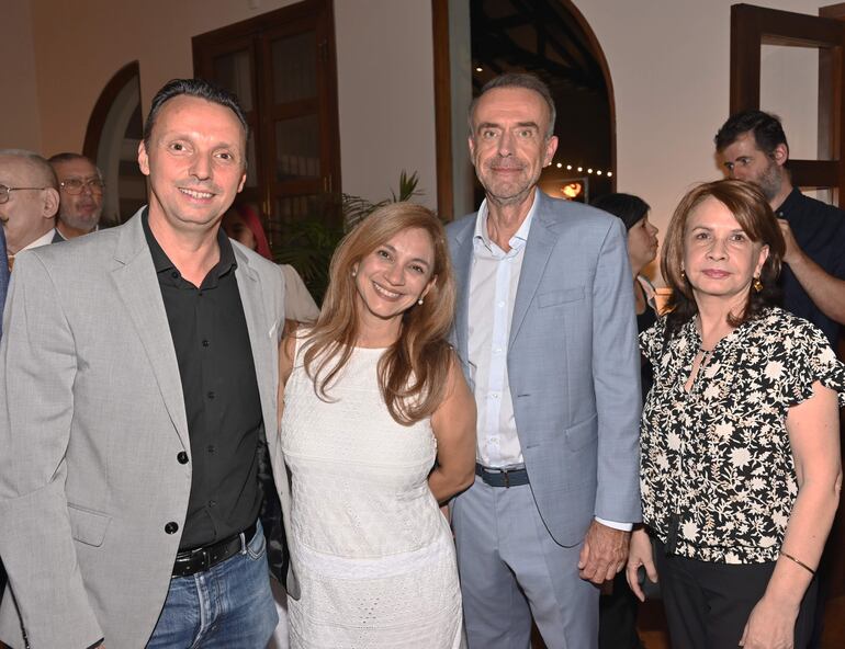 Guilhem Costa, Ana García, Christophe Chavagneux y Graciela Brizuela.