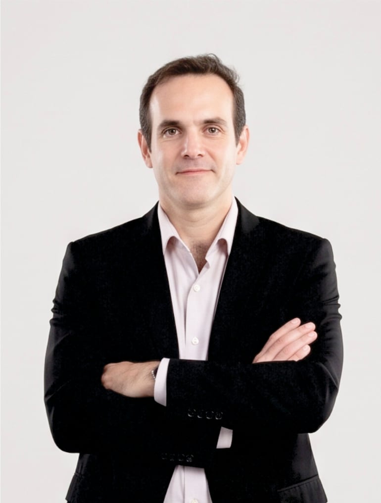 Lic. Fabrizio Cameroni, director del Grupo Amanecer.