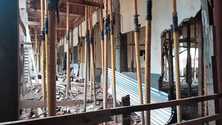 Obras en escuela Nueva Esperanza.