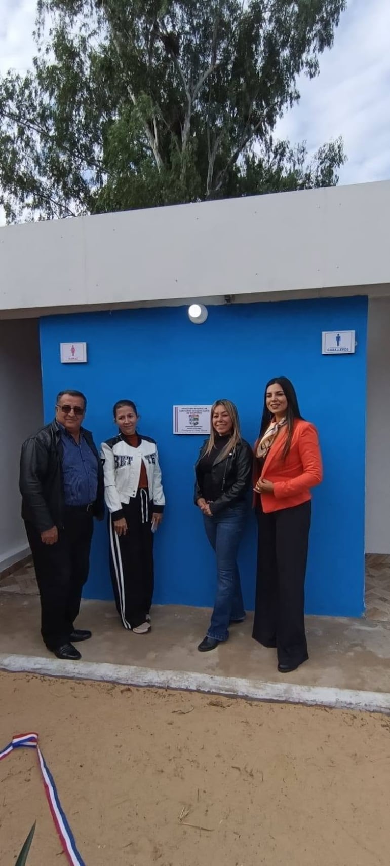 Leticia Lezcano aparece en las inauguración de varias obras municipales, junto a su padre, el intendente Aldo Lezcano.