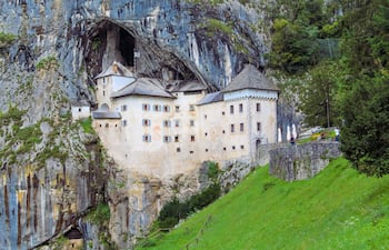 Castillo de Predjama, Eslovenia.
