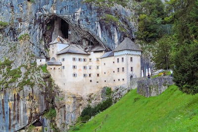 Castillo de Predjama, Eslovenia.