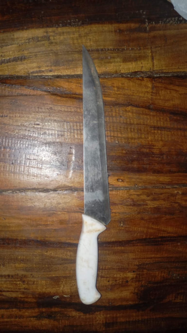 Joven atacó con cuchillo y cercenó un dedo a un adolescente en Paso Yobái.