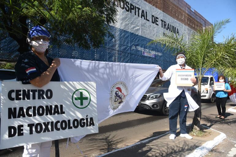 Médicos piden gerarquización salarial