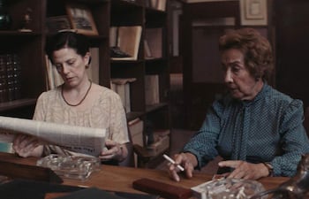 Natalia Cálcena y Margarita Irún en una escena de la película "Narciso". Las actrices viajaron a Berlín para participar del estreno.