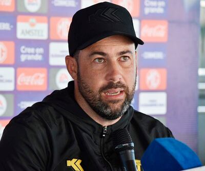 Juan Pablo Pumpido (40) dirigirá su primer partido como entrenador de Guaraní.