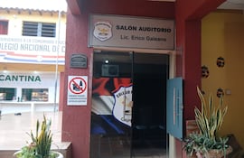 El EGIE del Colegio Nacional de Capiatá analizará la posibilidad de cambiar el nombre del salón auditorio.