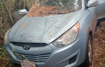 Hallan abandonado vehículo utilizado para intento de robo de cajero automático en La Paz