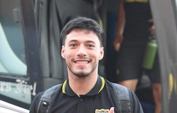 Matías Julián López Estigarribia (19/09/2003) retornará a Guaraní tras militar en Recoleta FC.
