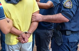 El procesado enfrenta varios cargos penales.