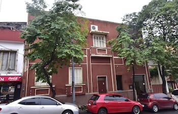 Fachada Colegio de Escribanos del Paraguay.