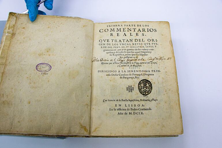 "Comentarios reales", por el Inca Garcilaso de la Vega. Biblioteca Nacional del Perú
