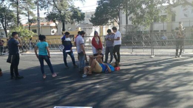 Vigilia frente al TSJE, esta ma&ntilde;ana.